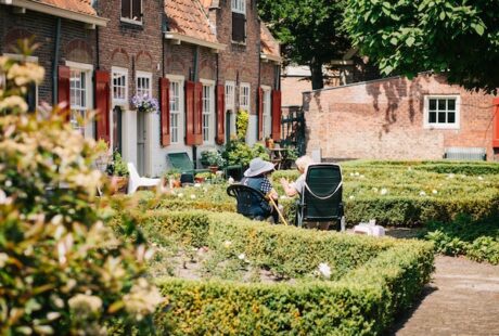 What Is a Retirement Home? Everything You Need to Know
